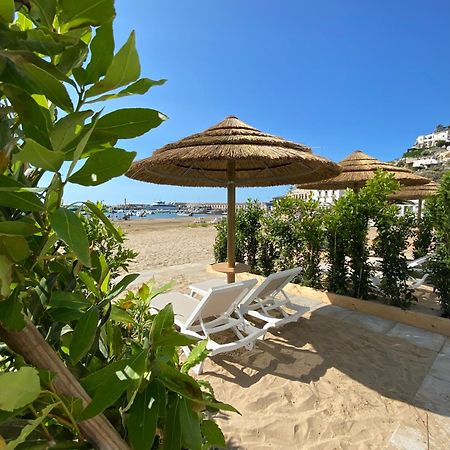 Marina Bay Beach Hotel Пескичи Экстерьер фото